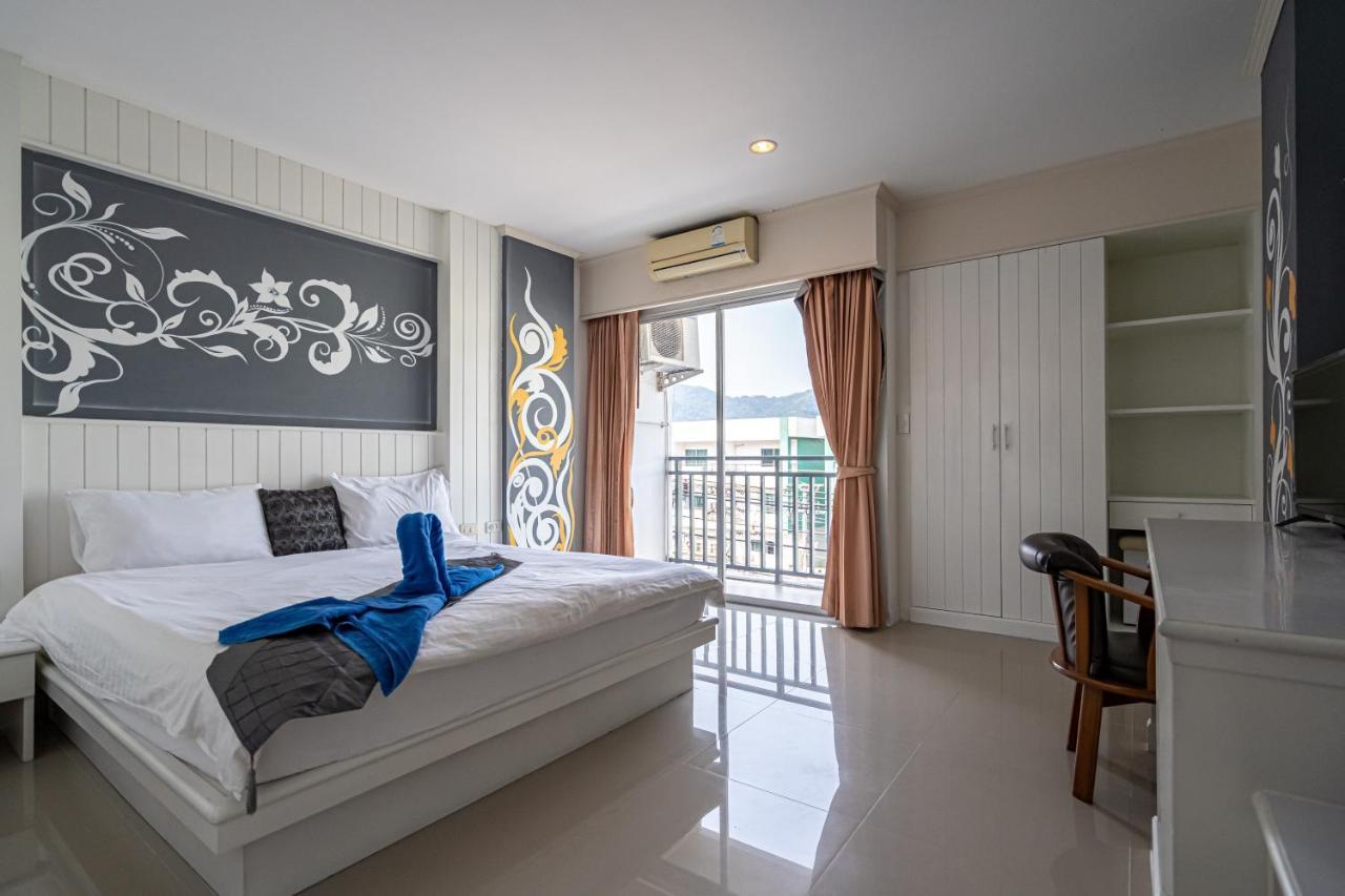 Santi White House Patong Hotel Exterior photo